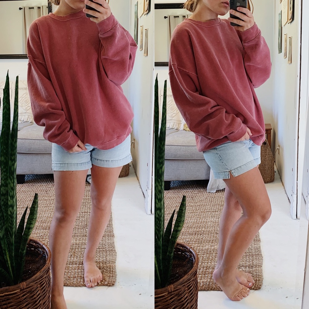 Vintage • Oversized Dusty Rose Crewneck